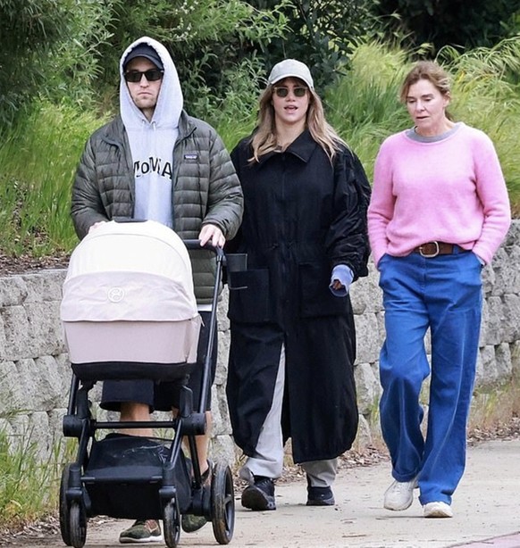 La mère de Suki Waterhouse a rejoint les jeunes parents.