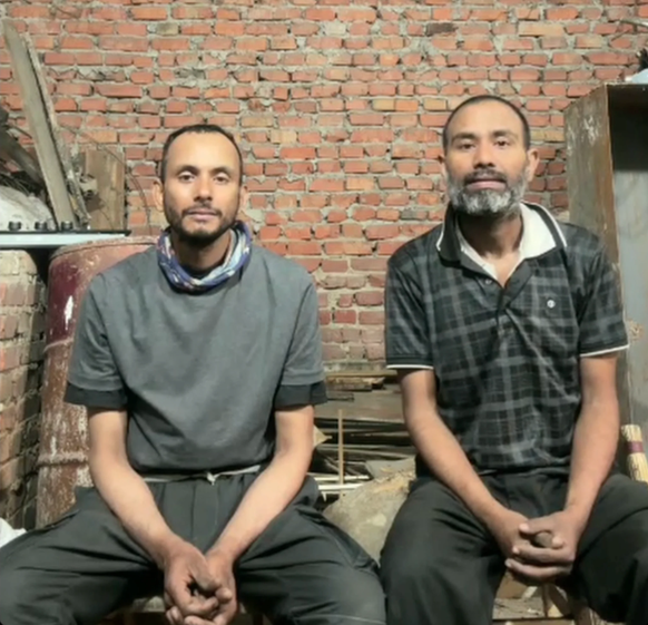 Kamrul (à gauche) et Suman, originaires du Bangladesh, étaient censés combattre pour l'armée russe en Ukraine