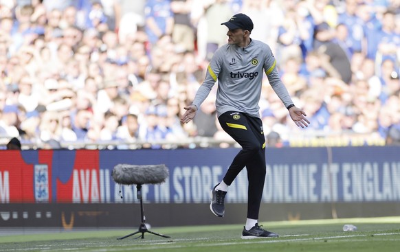 epa09947032 Chelsea manager Thomas Tuchel reacts during the English FA Cup final between Chelsea FC and Liverpool FC at Wembley in London, Britain, 14 May 2022. EPA/TOLGA AKMEN EDITORIAL USE ONLY. No  ...