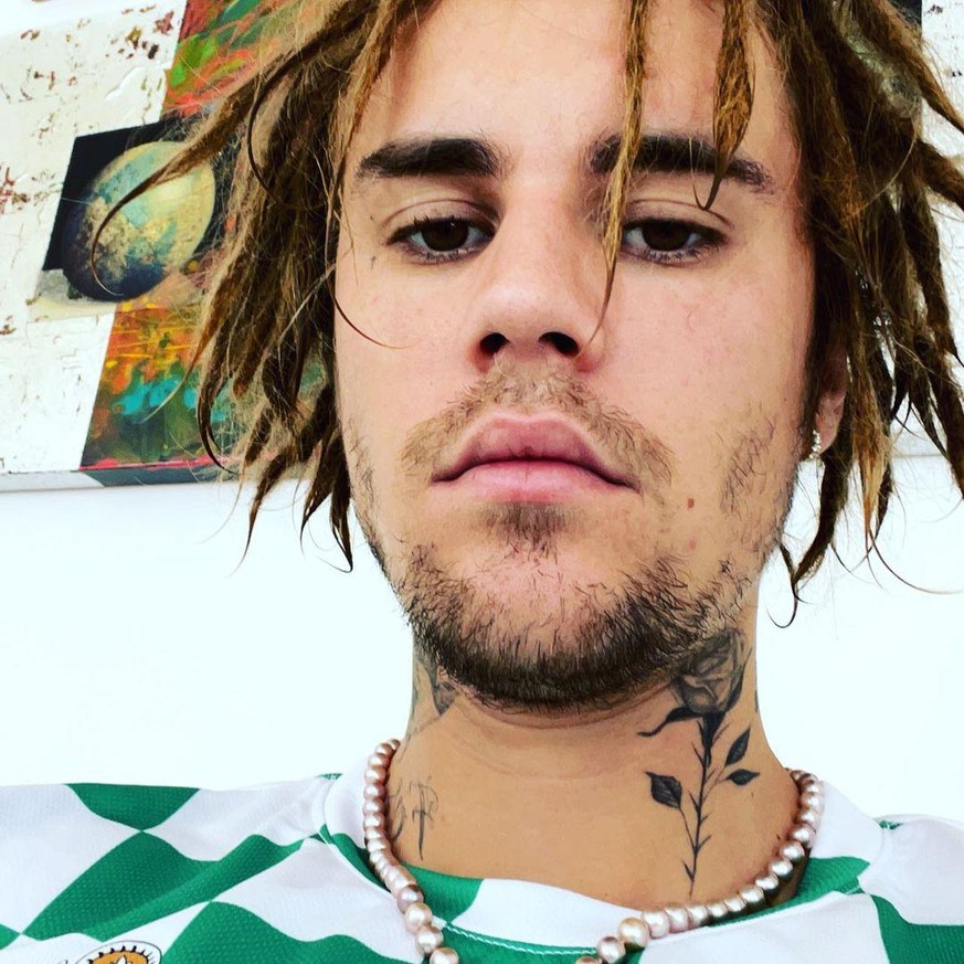 Justin Bieber se fait une nouvelle coupe et reçoit des critiques comme jamais sur Instagram pour appropriation culturelle. Watson