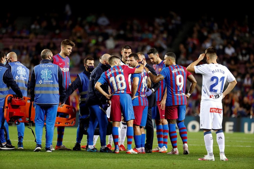 Kun Agüero de barcelone a ressenti des douleurs à la poitrine