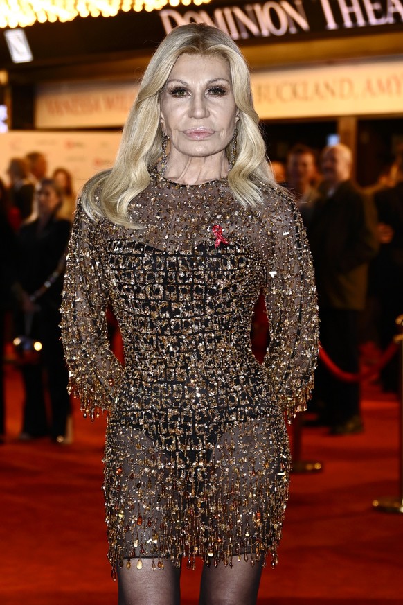 Donatella Versace à la Première de The Devil wears Prada: the musical à Londres