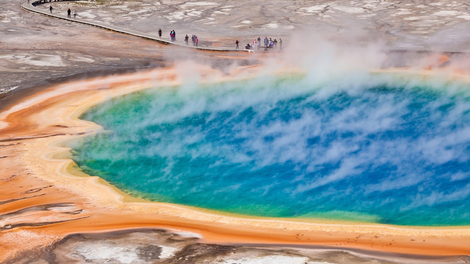 Blauer Geysir Morning Glory Pool im Yellowstonepark.