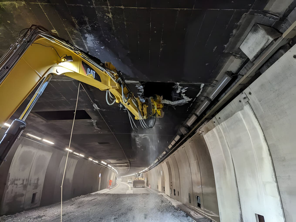 Les travaux de réparation du tunnel du Saint-Gothard ont commencé.