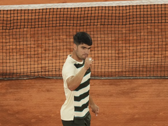 Carlos Alcaraz n&#039;a pas perdu de temps en quarts de finale