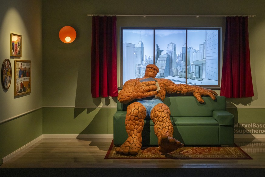 Ben Grimm oder The Thing von den Fantastic Four in der Ausstellung Marvel: Universe of Super Heroes, in Basel, am Donnerstag, 21. Maerz 2024. In der Ausstellung sind Originalzeichnungen, echte Kostuem ...