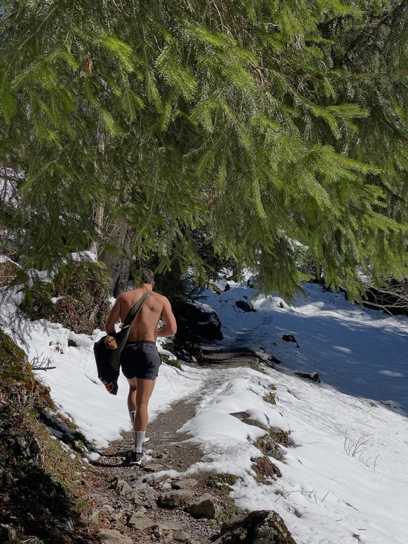 Orlando Bloom en balade en Suisse