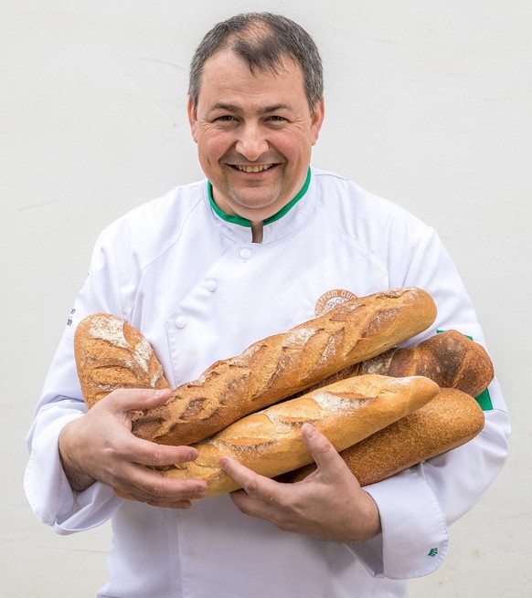 Pascal Clément ne manque pourtant de rien.