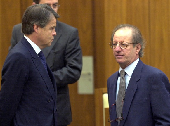 Am Montagmorgen den 18. Juni eroeffnete die Gerichtspraesidentin Giovanna Roggero-Will den Prozess gegen den Ex-Richter Franco Verda und gegen den Italienischen Zigarettenschmuggler Gerardo Cuomo, vor ...