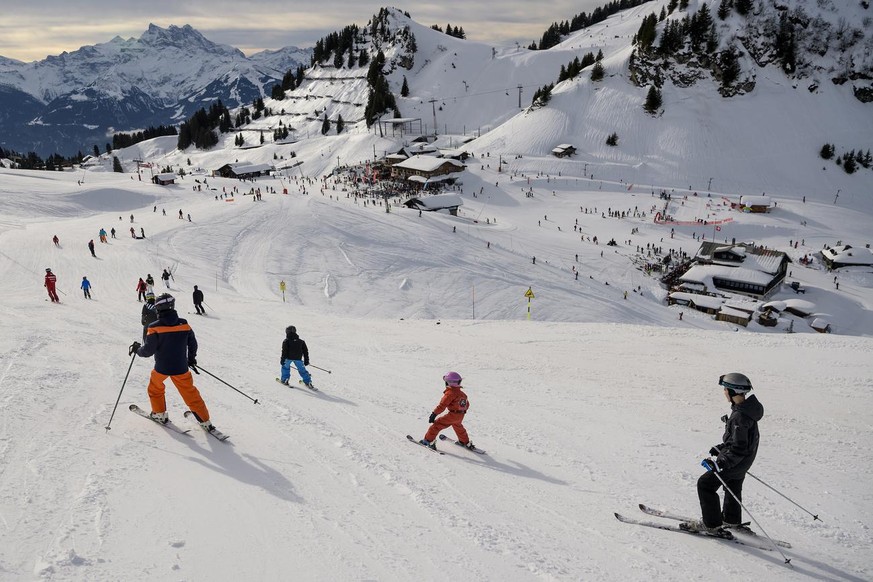 Magic Pass ski enfants montagnes neige Valais