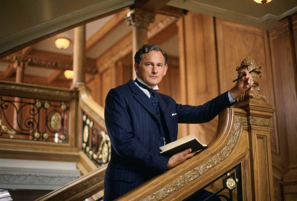 C'est Victor Garber qui interprète Thomas Andrew, dans le film Titanic.