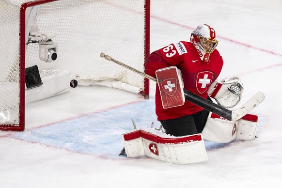 Switzerland's goaltender Leonardo Genoni during the 2026 IIHF Men's Ice Hockey World Championship Quarterfinal game between Switzerland and Sweden, at the Swiss Life Arena ice hockey stadium ...