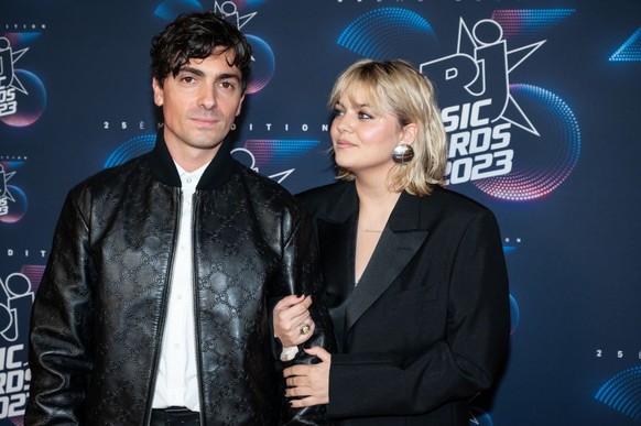 Ce samedi 16 mai 2026, la chanteuse Louane, 29 ans, s’est donc mariée avec Florian Rossi, 35 ans, musicien de son état.