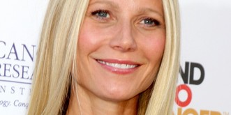 Gwyneth Paltrow toute nue pour fêter ses 50 ans