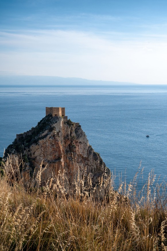 Castle of the nt Alessio Siculo with the Sea in the Background In Sicily. Italy. Europe. (Photo by: Rosario Scalia/REDA/Universal Images Group via Getty Images)