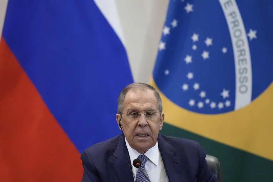 Russia&#039;s Foreign Minister Sergei Lavrov gives a joint statement with Brazilian Foreign Minister Mauro Vieira at Itamaraty Palace in Brasilia, Brazil, Monday, April 17, 2023. (AP Photo/Eraldo Pere ...