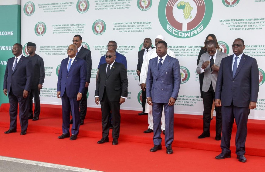 epa09725284 Ghanaian President Nana Akufo-Addo (C), President and Chairman of the Economic Community of West African States, and fellow dignitaries pose for the family picture at an ECOWAS summit to d ...