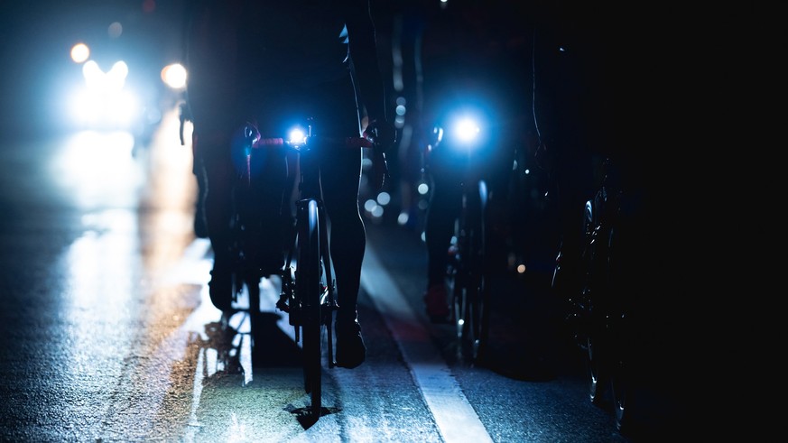 Tout le monde n'utilise pas les dispositifs d'éclairage à vélo la nuit.