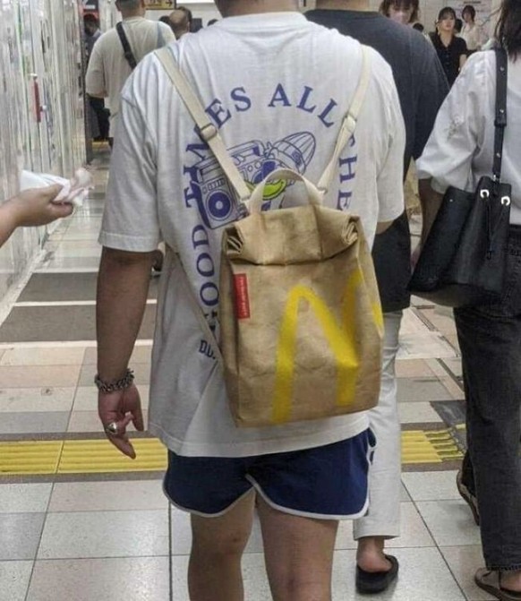 Mode-Fails. Fashion die sich hoffentlich nicht durchsetzt