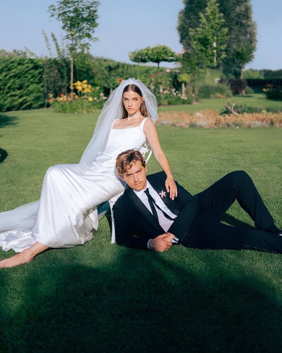 Barbaria Palvin et son mari, Dylan Sprouse en 2023 en Hongrie.