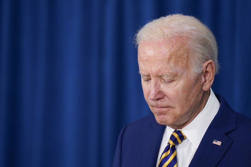 President Joe Biden pauses as he answers a reporter&#039;s question about Ukraine after speaking about the May jobs report, Friday, June 3, 2022, in Rehoboth Beach, Del. (AP Photo/Patrick Semansky)
Jo ...