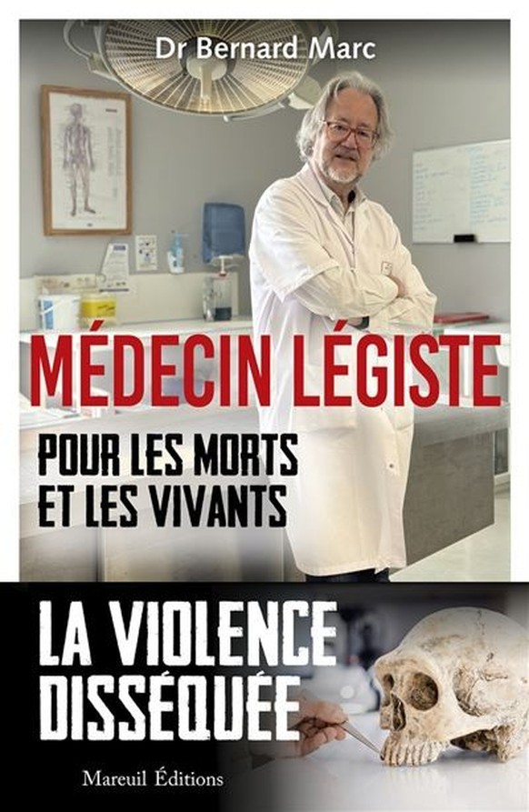Parmi ses nombreux ouvrages, le Dr Marc est l'auteur d'un livre sur son métier de médecin légiste.