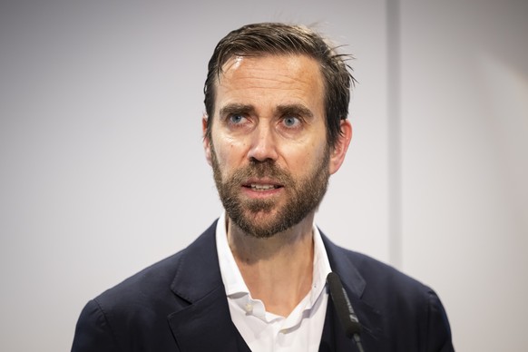 Claudius Schaefer, CEO Swiss Football League (SFL) spricht waehrend einer Medienkonferenz von Swiss Football League, SFL, ueber die sicherheit im Schweizer Profifussball, am Mittwoch, 16. Oktober 2024 ...
