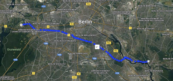 Il faut compter presque 6h de marche pour aller de l'Olympiastadion (à gauche), où reçoit le Hertha Berlin, au Stadion An der Alten Försterei, l'antre de l'Union Berlin.