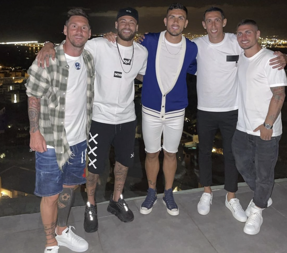 Rencontre «improvisée» cet été à Ibiza avec Neymar, Paredes, Di Maria et Verratti.