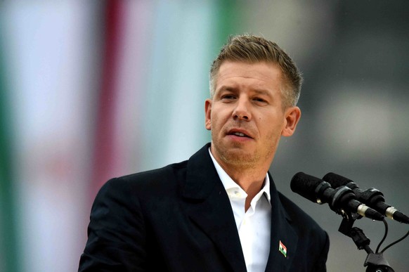 Peter Magyar a une longueur d'avance sur Orban dans les sondages.