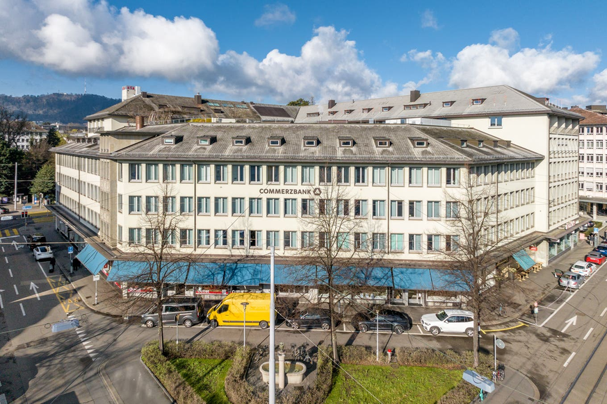 À partir de septembre, la Commerzbank occupera trois des quatre étages du bâtiment principal de la Pelikanplatz à Zurich.