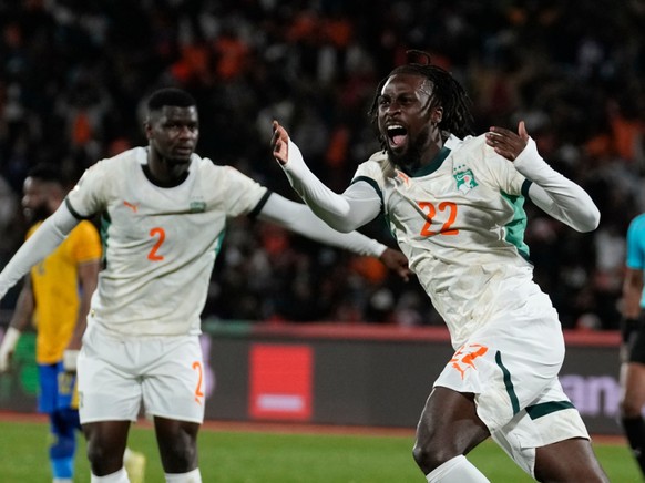 Guessand (à droite) et la Côte d'Ivoire ont arraché la 1re place de leur groupe mercredi à la CAN