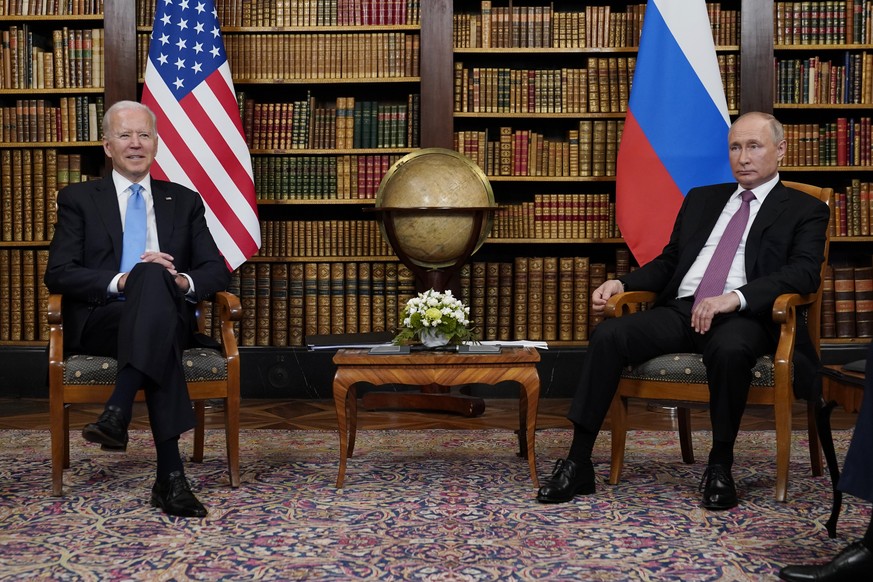 President Joe Biden meets with Russian President Vladimir Putin, Wednesday, June 16, 2021, at the &#039;Villa la Grange&#039;, in Geneva, Switzerland. (AP Photo/Patrick Semansky)
Joe Biden,Vladimir Pu ...