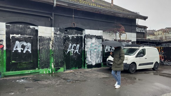 Espace Autogéré de Lausanne, le 18 février 2025. Des tags d'extrême droite ont été recouverts à Lausanne. Ils auraient été produits suite à la mort de Quentin Deranque qui aurait été tué par des  ...