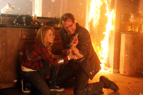 HEROES, Hayden Panettiere, Jack Coleman, Company Man , Season 1, episode 117, aired Feb. 26, 2007, 2006-2010, photo: Dean Hendler / NBC / courtesy Everett Collection NBC/Courtesy Everett Collection AC ...