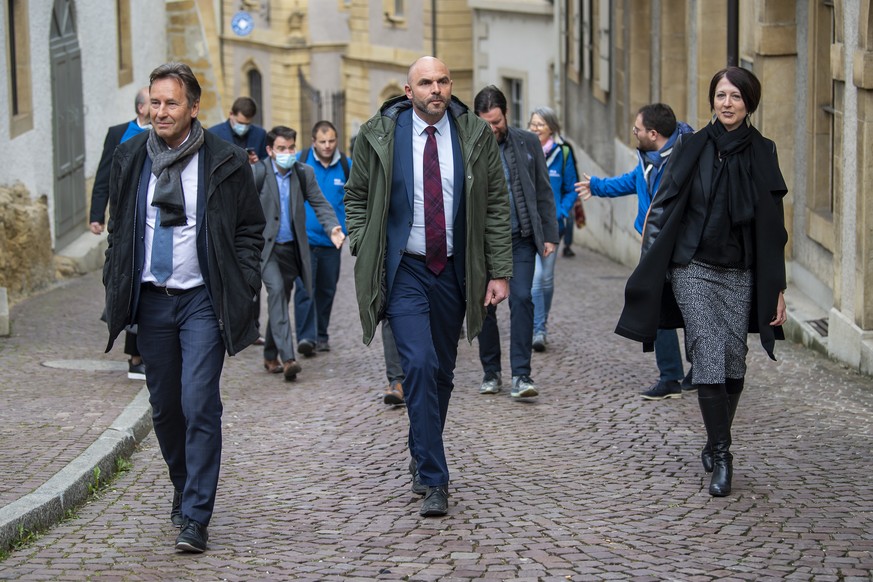 De gauche à droite: Alain Ribaux, Laurent Favre et Crystel Graf. Ces trois PLR pourraient faire vaciller la majorité de gauche du Conseil d'Etat neuchâtelois. 