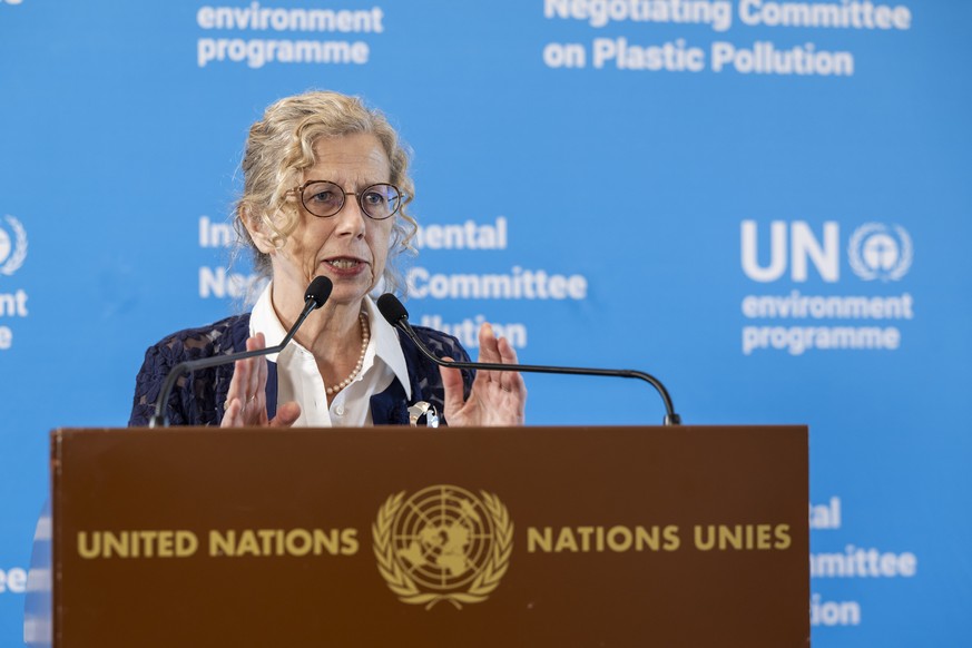 epa12301804 Executive Director of the United Nations Environment Programme (UNEP) Inger Andersen briefs the media during a press conference, after the end of the Second Part of the Fifth Session of th ...