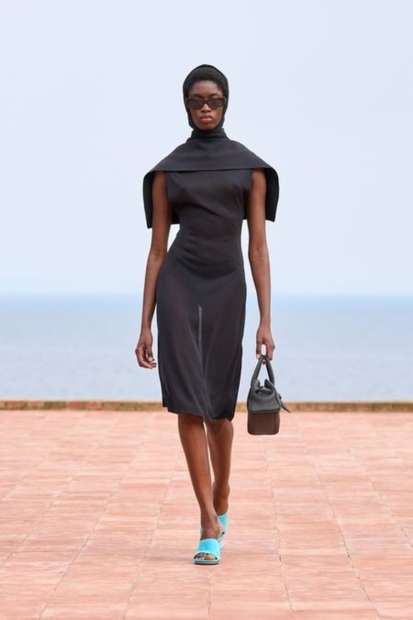 Le défilé automne-hivers 2024/2025 de Jacquemus à Capri, en Italie, le 10 juin 2024