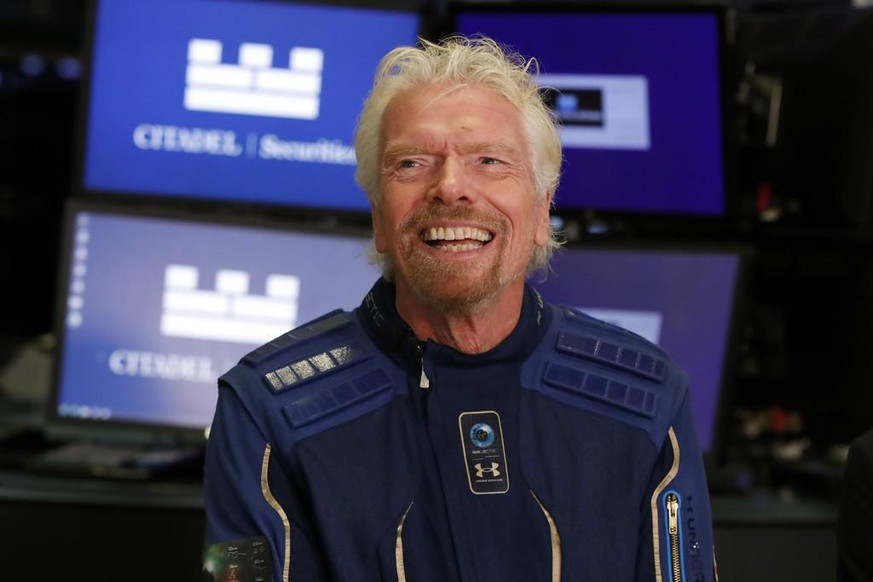 Le rôle officiel de Richard Branson durant le vol: tester et évaluer l'expérience que vivront les futurs clients.