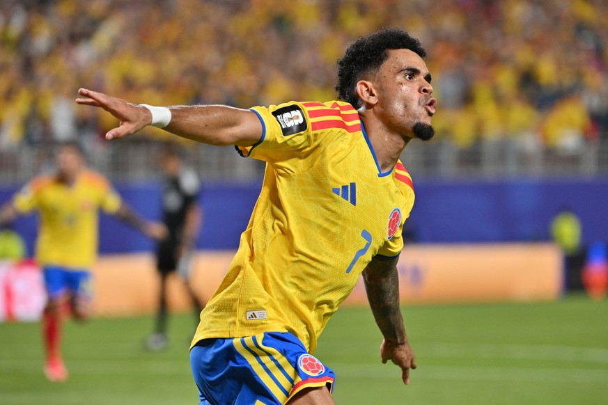 epa13085062 Luis Diaz of Colombia celebrates a goal that was later disallowed due to the offside rule during the FIFA World Cup 2026 Round of 32 match Colombia against Ghana, in Kansas City, Missouri, ...