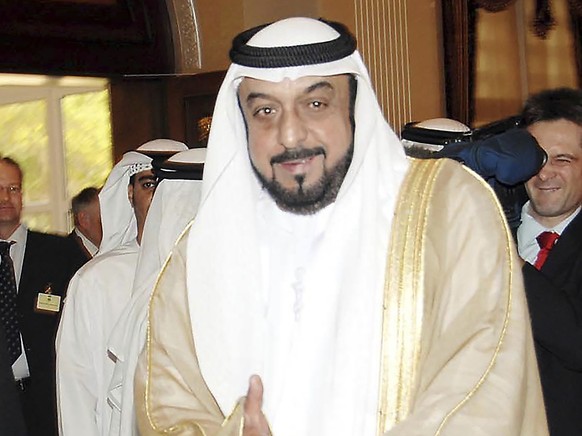 Le pr�sident des Emirats arabes unis, cheikh Khalifa ben Zayed Al-Nahyane, malade depuis plusieurs ann�es, est d�c�d� vendredi � l&#039;�ge de 73 ans. Il ne faisait plus que de rares apparitions publi ...