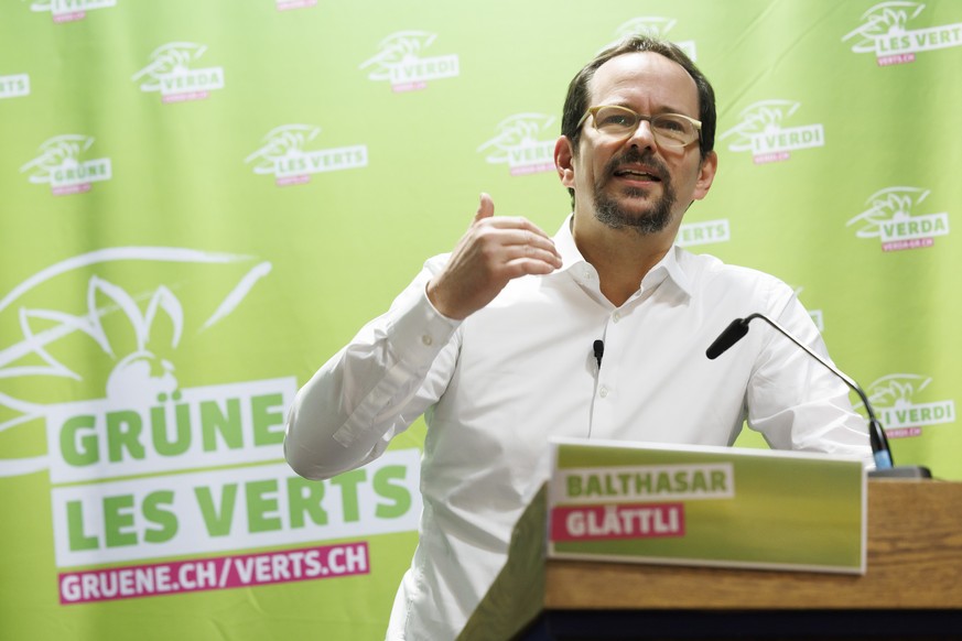 Balthasar Glaettli, president des VERT-E-S suisses, prononce son discours devant les delegues, lors de l&#039;assemblee des delegues des Verts suisses, ce samedi 28 janvier 2023 a Geneve. (KEYSTONE/Sa ...