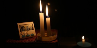 La peur du black-out se répand en Suisse et les chiffres le prouvent