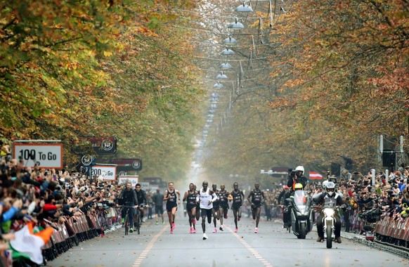 Kenya&#039;s Eliud Kipchoge, the marathon world record holder, finishes during his attempt to run a marathon in under two hours in Vienna, Austria, October 12, 2019. REUTERS/Lisi Niesner