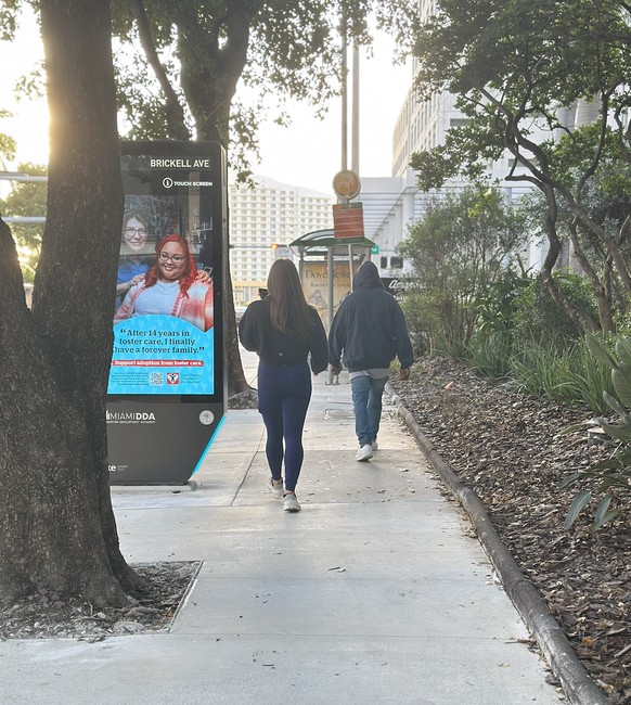 Mardi matin à Miami, shorts, t-shirts et bonne humeur sont restés dans le placard.