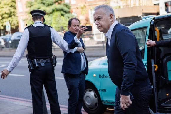 epa11607595 Former BBC news presenter Huw Edwards (R) arrives at Westminster Magistrates&#039; Court for his sentencing hearing in London, Britain, 16 September 2024. Huw Edwards may face a sentence o ...