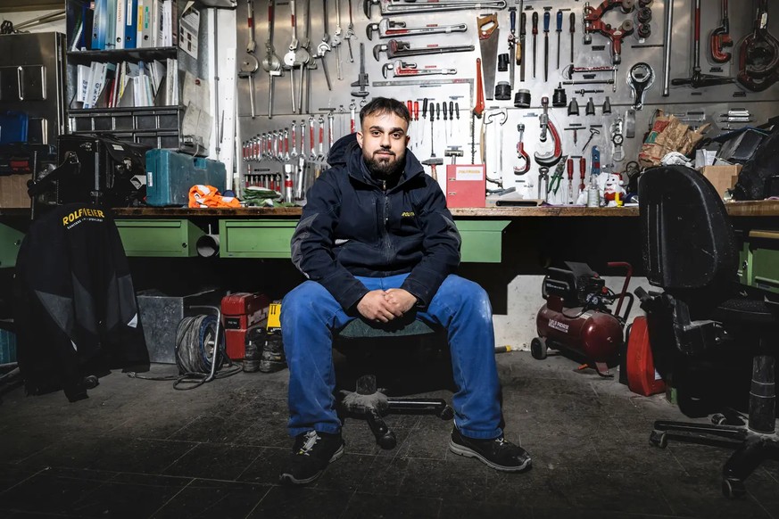 Un apprentissage de sanitaire en vue: Khaled Hussein dans son entreprise à Saint-Gall.