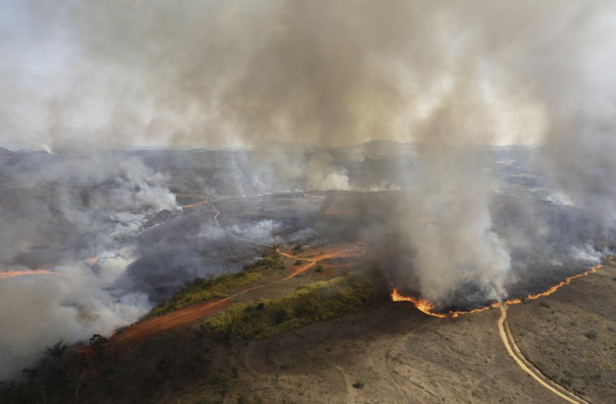 montgolfière incendie parc naturel Brésil Sao Paulo