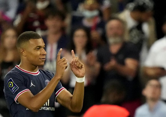 Kylian Mbappé à eux doigts de prolonger à Paris?