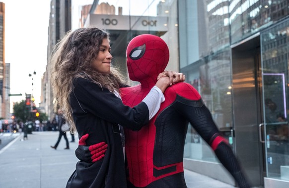 Spider-Man: Far from Home 2019 - filmstill Tom Holland &amp;amp; Zendaya. Spider-Man: Far from Home 2019 - - - EDITORIAL USE ONLY Copyright: xCAP/RFSx
